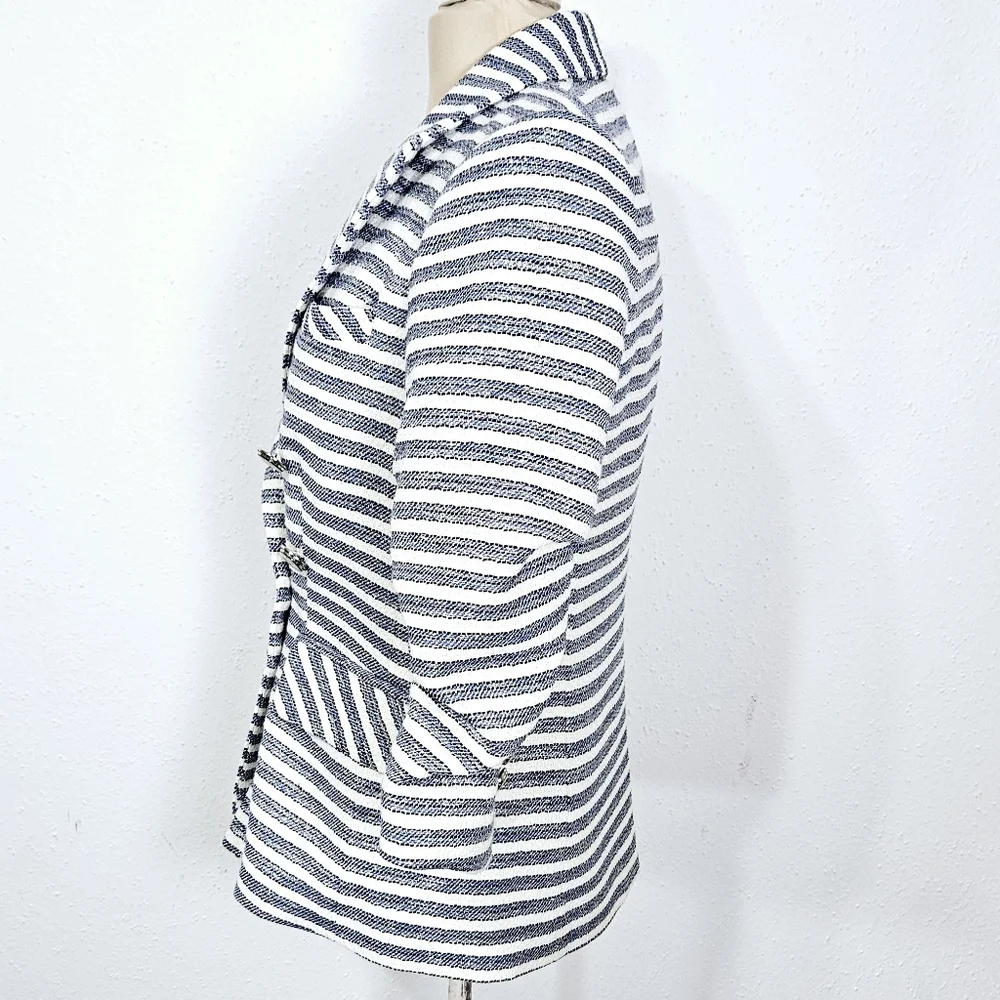 Veronica Beard Ryland Striped Cotton-Blend Tweed Blazer in Blue and White Size 8 - Picture 7 of 15